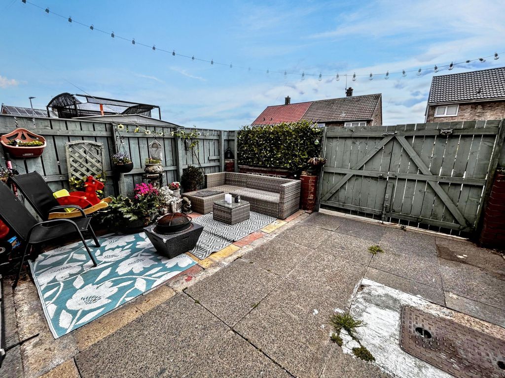 Property photo 3 of 12