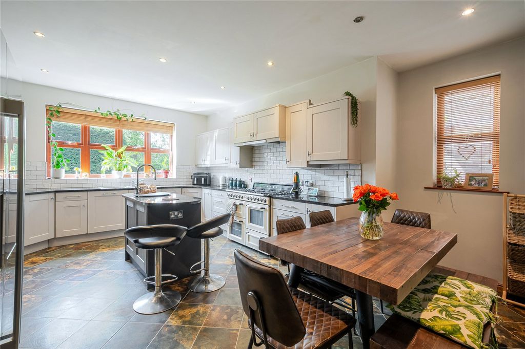 Property photo 3 of 24 Kitchen