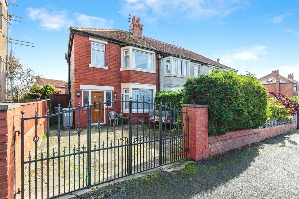 Property photo 1 of 17 Photo