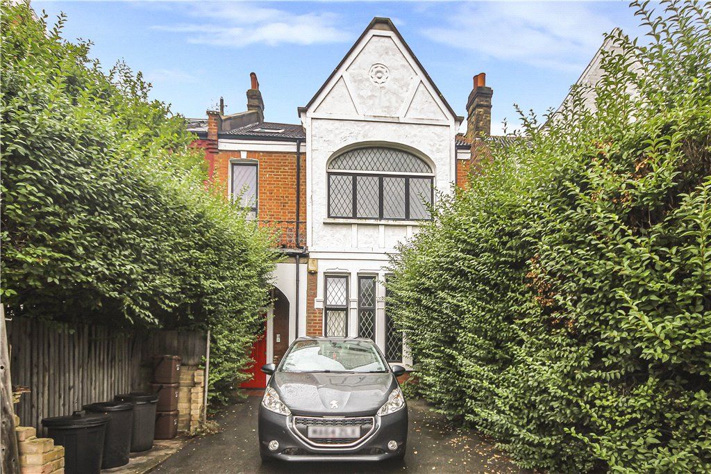 Property photo 1 of 21 External