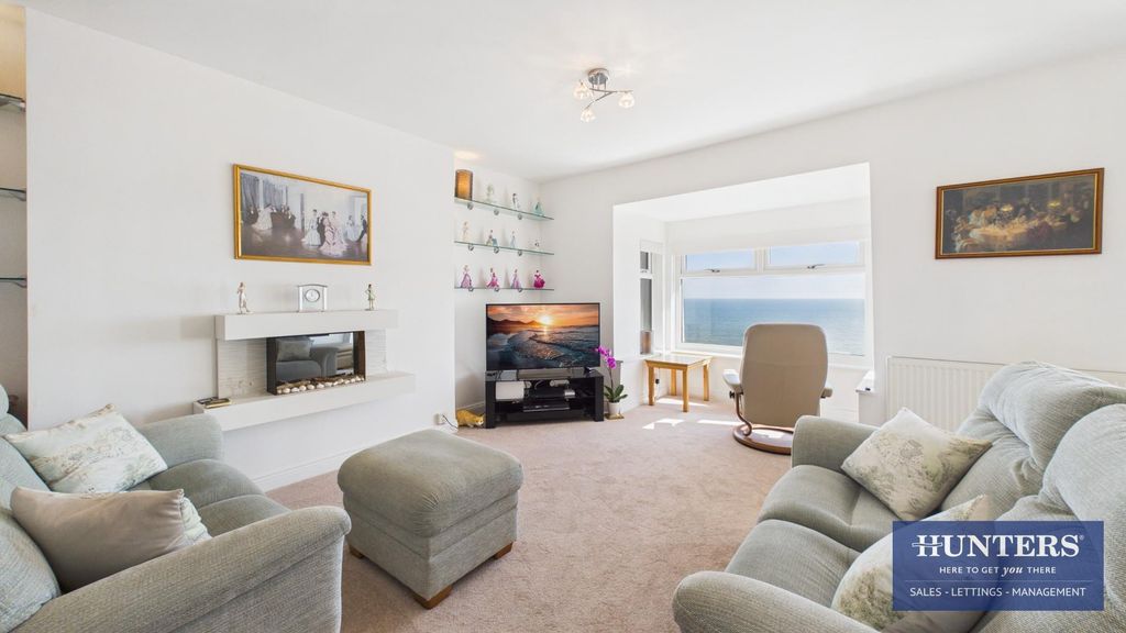 Property photo 2 of 28 Living Room