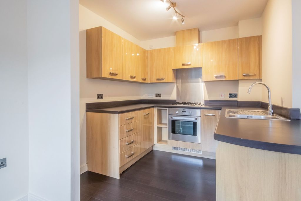 Property photo 3 of 9 Hickling-9