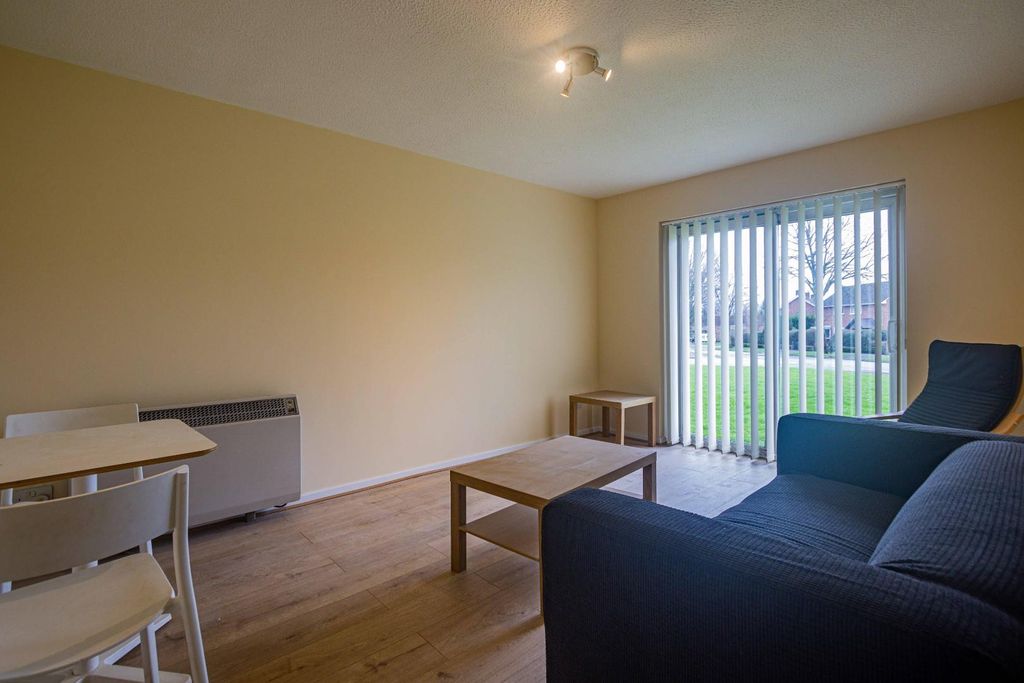 Property photo 2 of 10 Img.Jpg