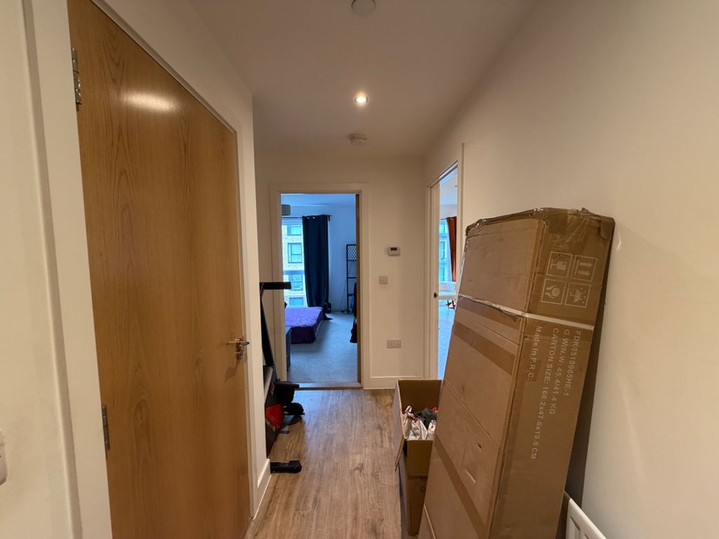 Property photo 2 of 8 4858792