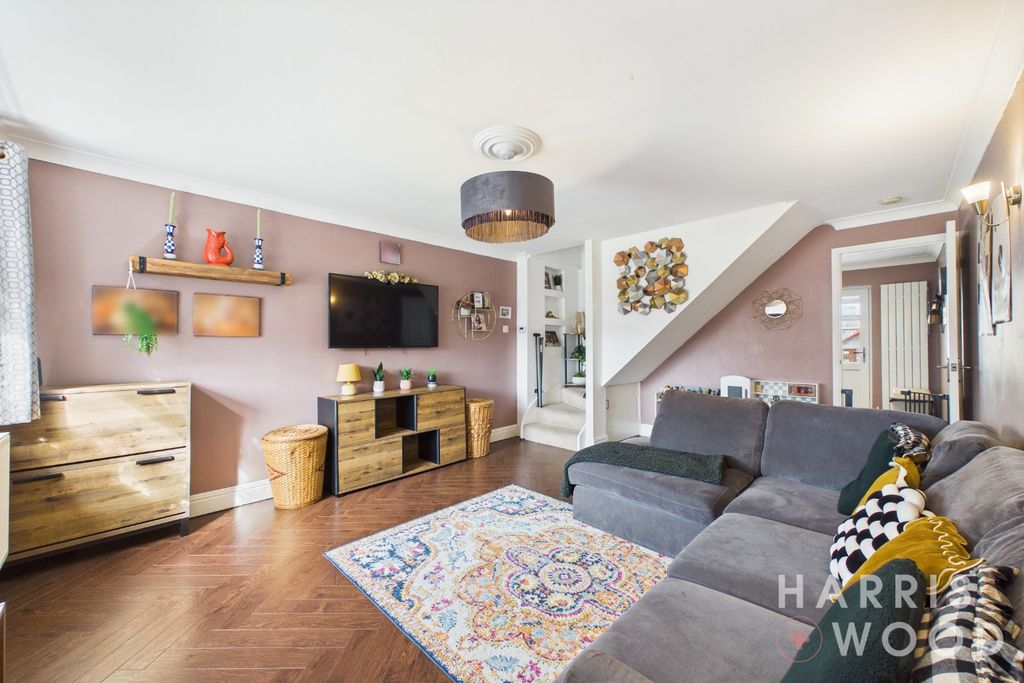Property photo 2 of 18 4265702