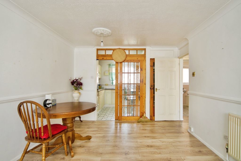 Property photo 2 of 11 Pbox-Img.Jpg