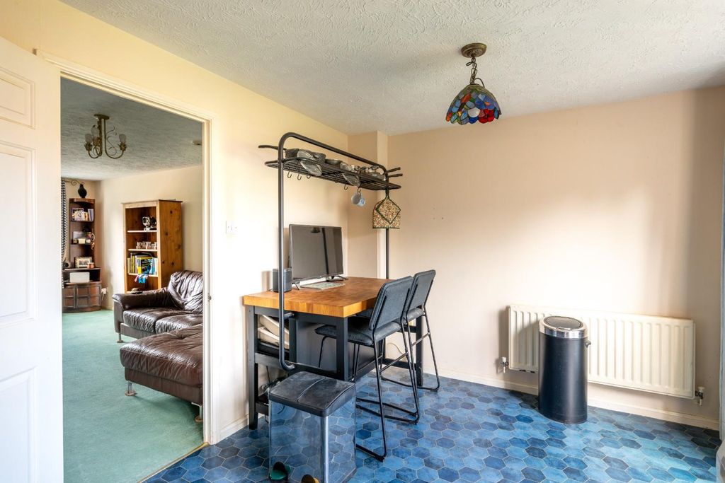 Property photo 3 of 21 20250925_012.Jpg