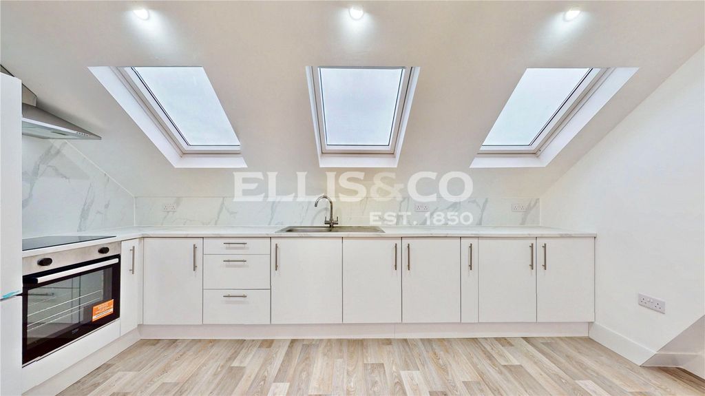 Property photo 2 of 18 Picture No. 06