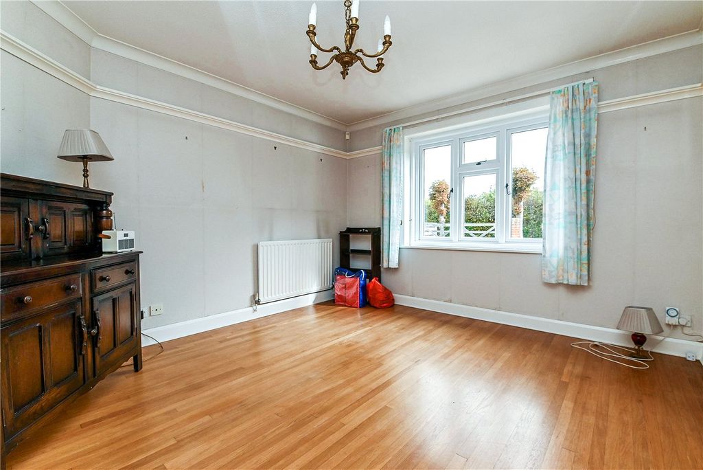 Property photo 3 of 17 Dining Room