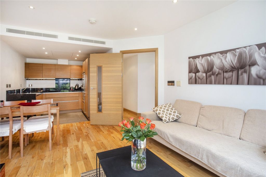 Property photo 2 of 10 Picture No. 07