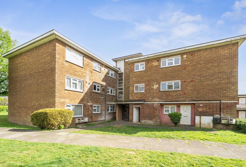 Property photo 2 of 10 1439509-19-69E24A...