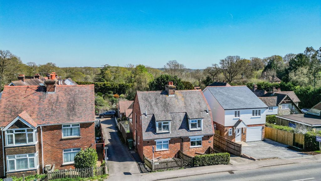 Property photo 1 of 9