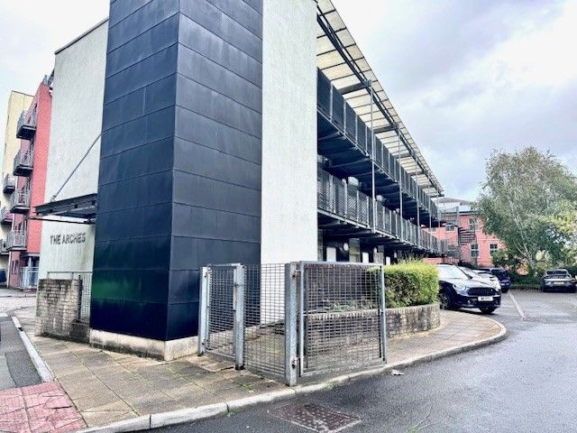 Property photo 3 of 7 Front