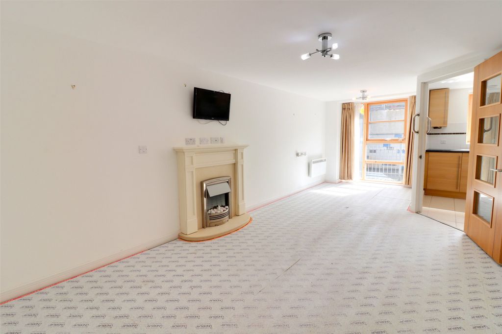 Property photo 2 of 15 2 - Picture No. 03