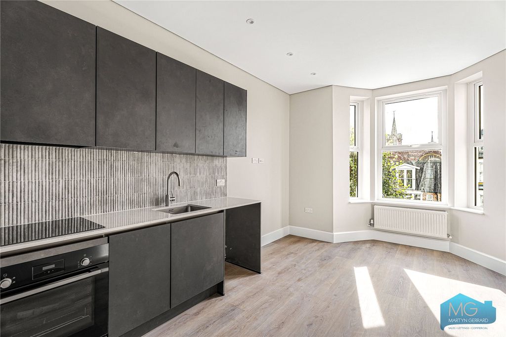 Property photo 1 of 11 Picture No. 05