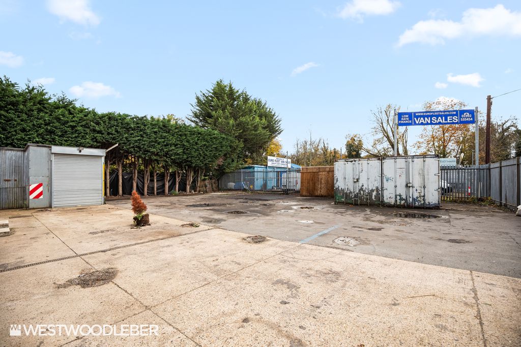 Property photo 2 of 12 Cooksyard_1