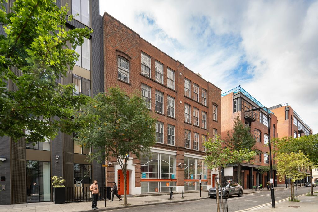 Property photo 1 of 14 External