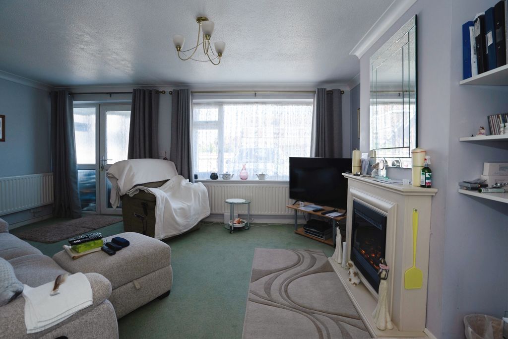 Property photo 2 of 19 Photo #2