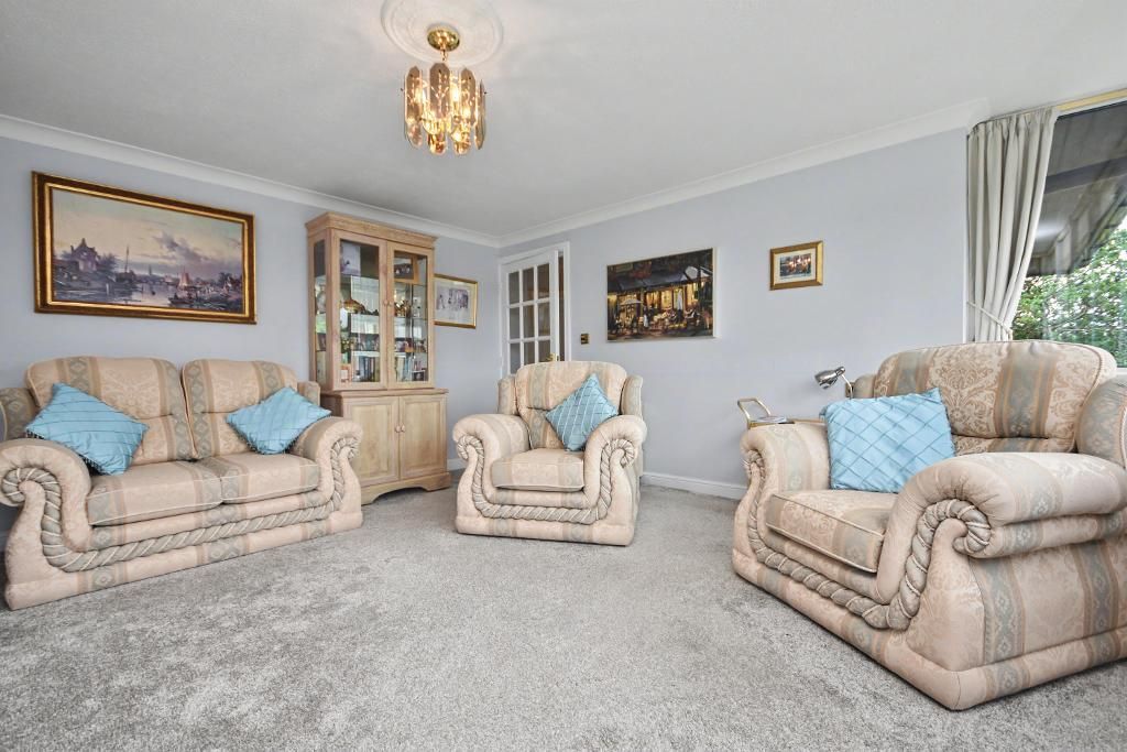 Property photo 2 of 18