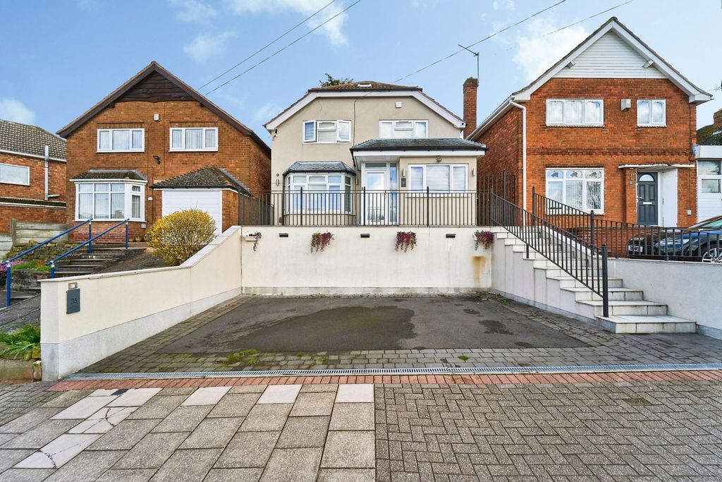 Property photo 1 of 25