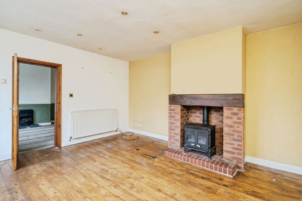 Property photo 3 of 22 Pbox-Img.Jpg