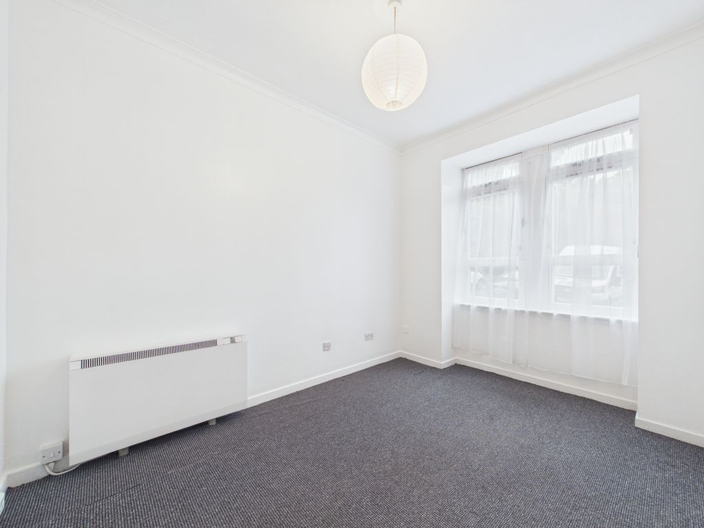 Property photo 3 of 9 3