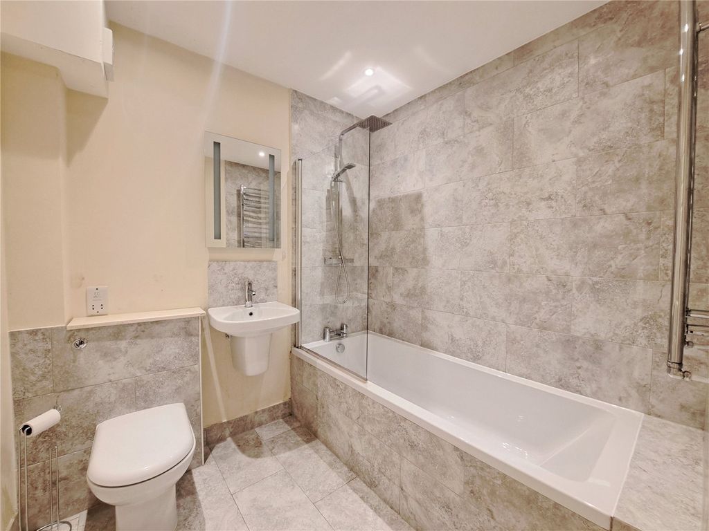 Property photo 3 of 9 Picture No. 10