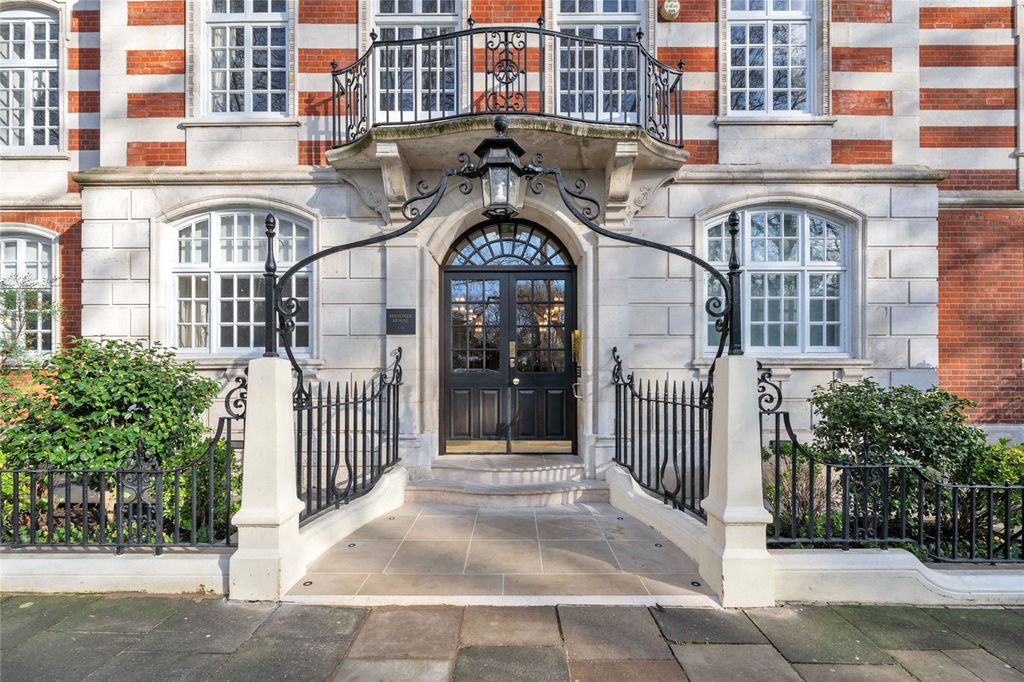 Property photo 2 of 27 Picture No. 02