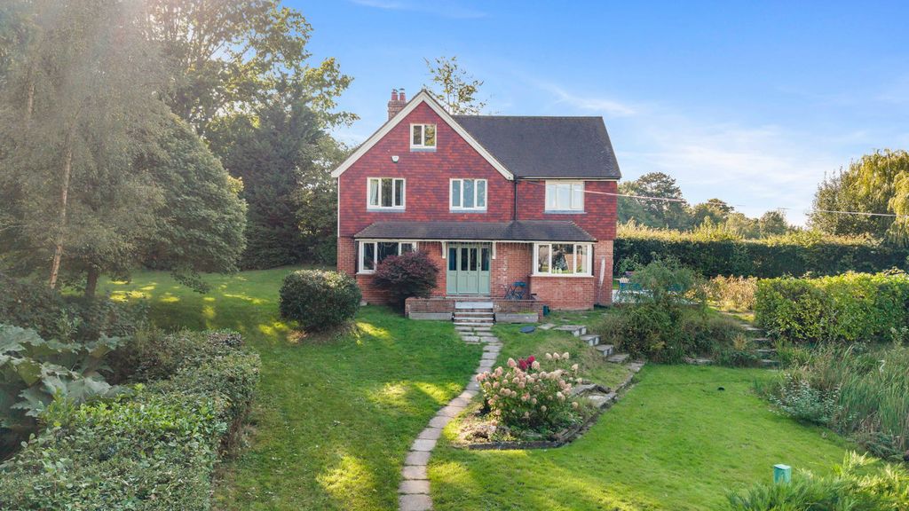 Property photo 1 of 26