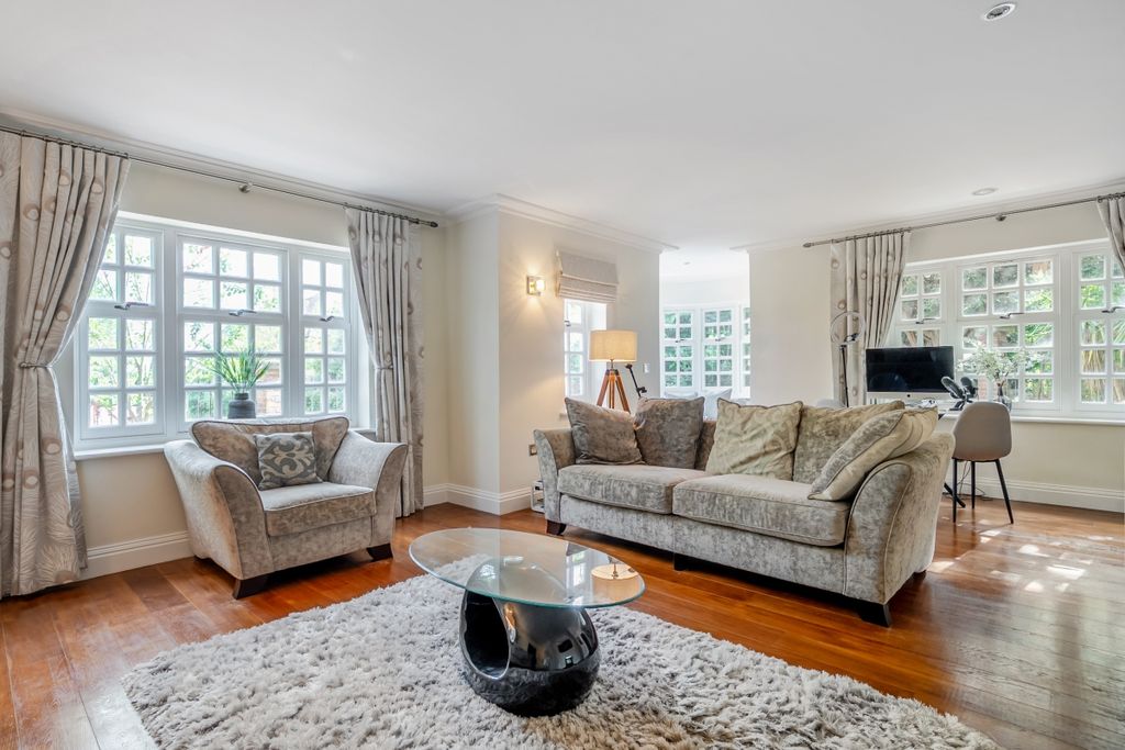 Property photo 3 of 25 1-6A8c220F4Ccdf-1...