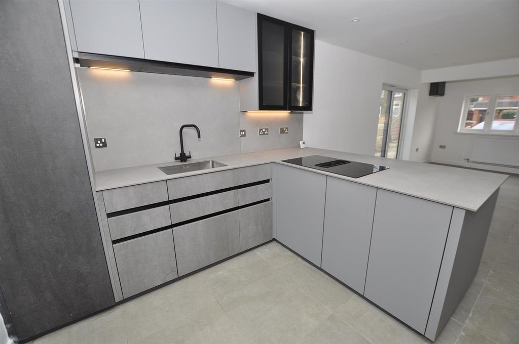 Property photo 2 of 16 Open Plan Kitchen