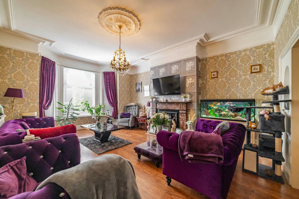 Property photo 3 of 26