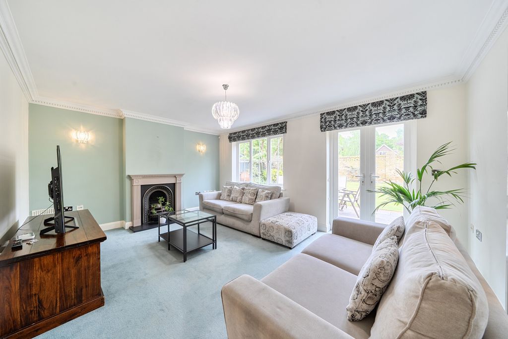 Property photo 2 of 24 1449550-15-69Fc67...