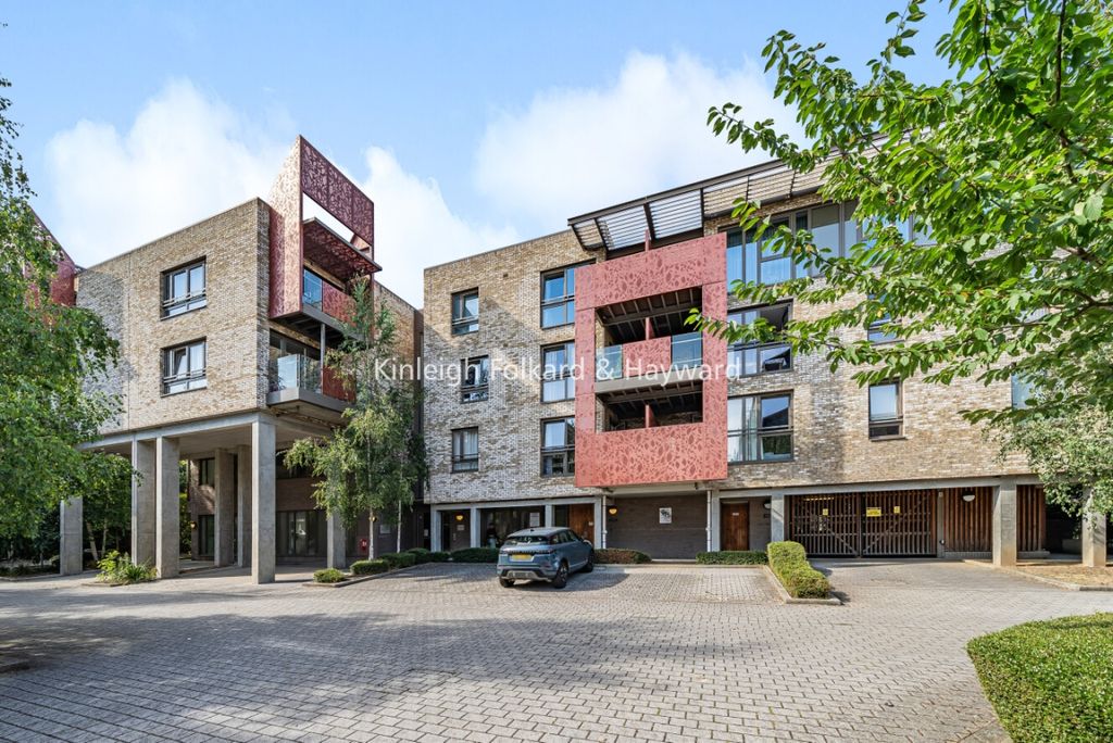 Property photo 1 of 6 68943F61-20B1-4948-8