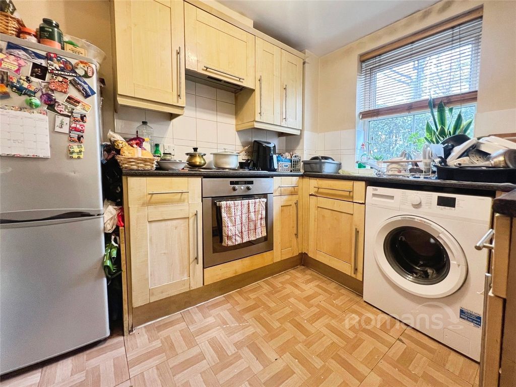 Property photo 2 of 15 Picture No. 06