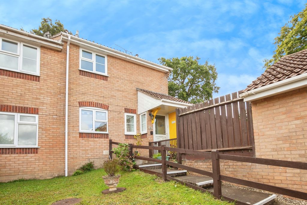 Property photo 1 of 15