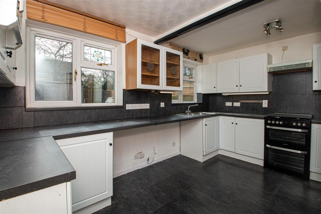 Property photo 2 of 13 14Pri_12.Jpg