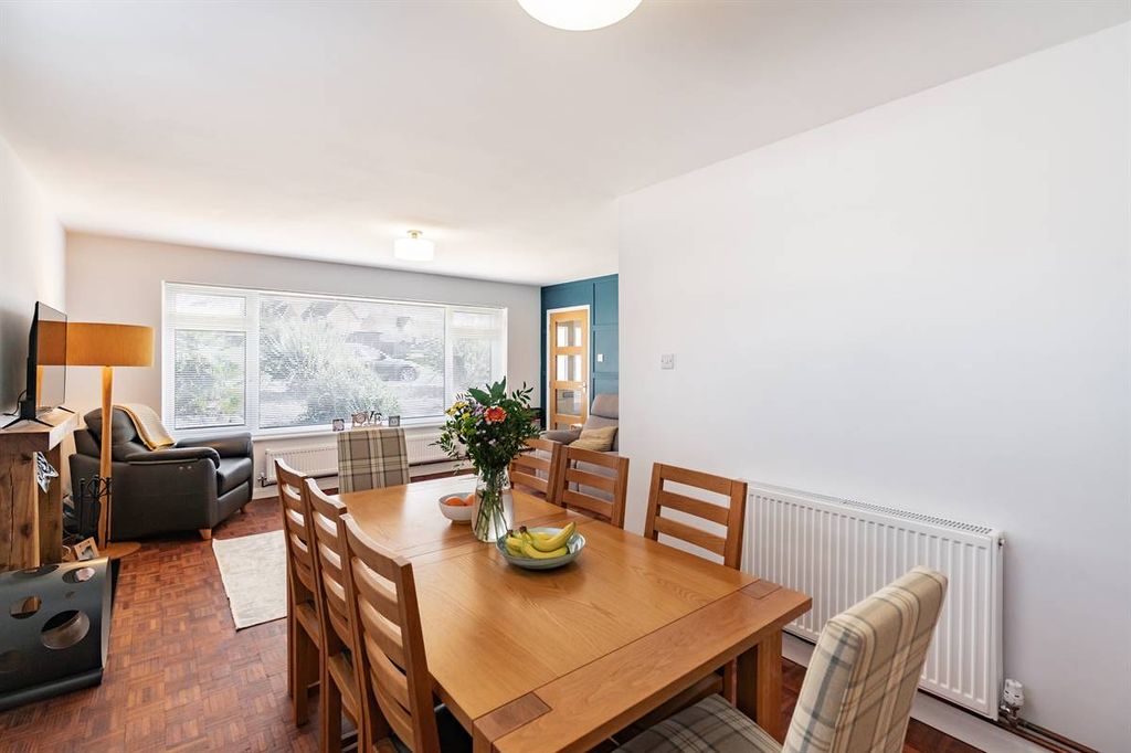 Property photo 2 of 22