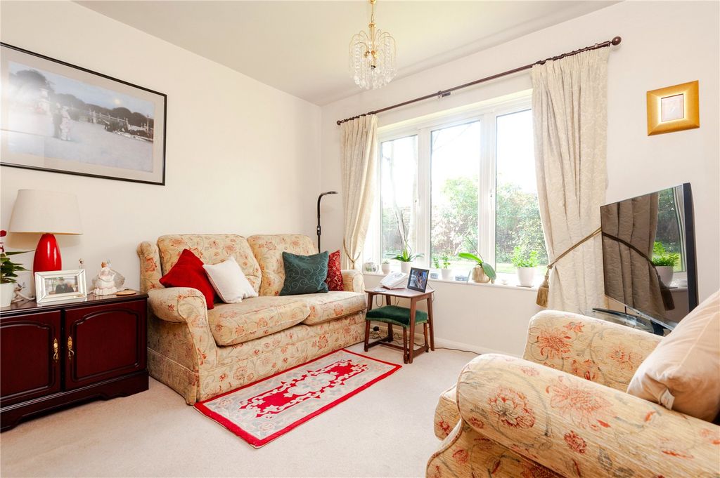 Property photo 2 of 13 Picture No. 16