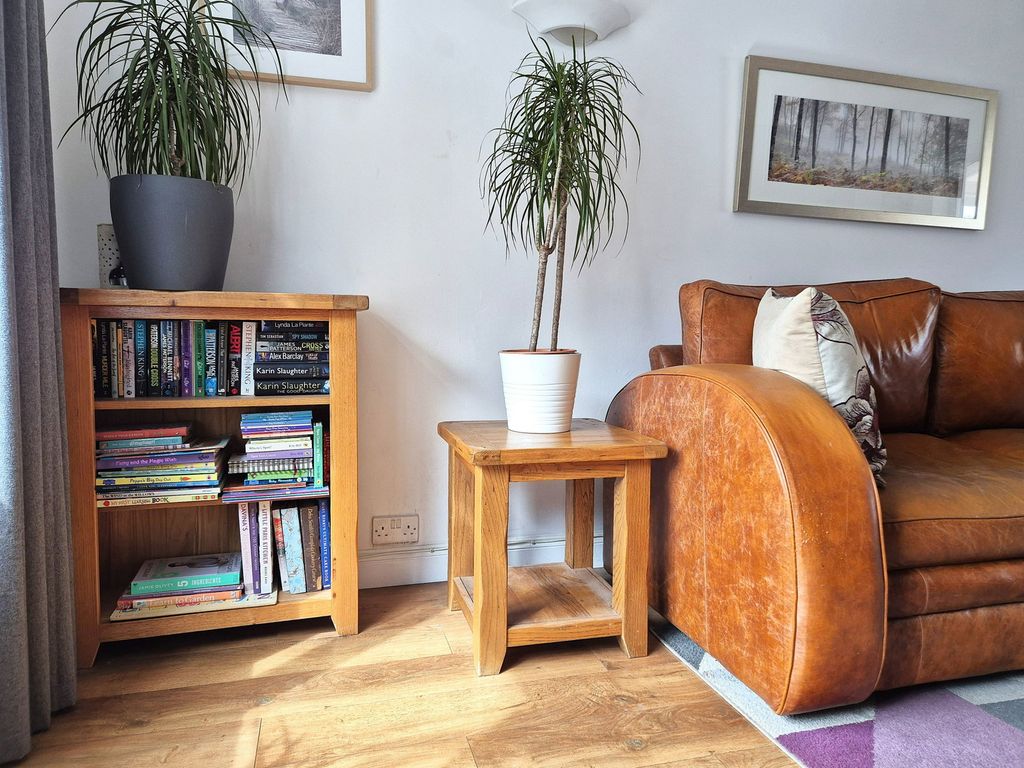 Property photo 2 of 21