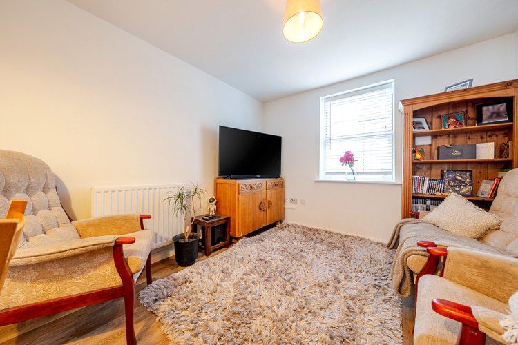 Property photo 2 of 19