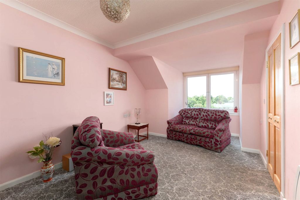 Property photo 3 of 13 Picture No. 04