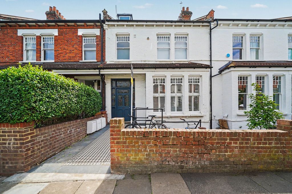 Property photo 2 of 11