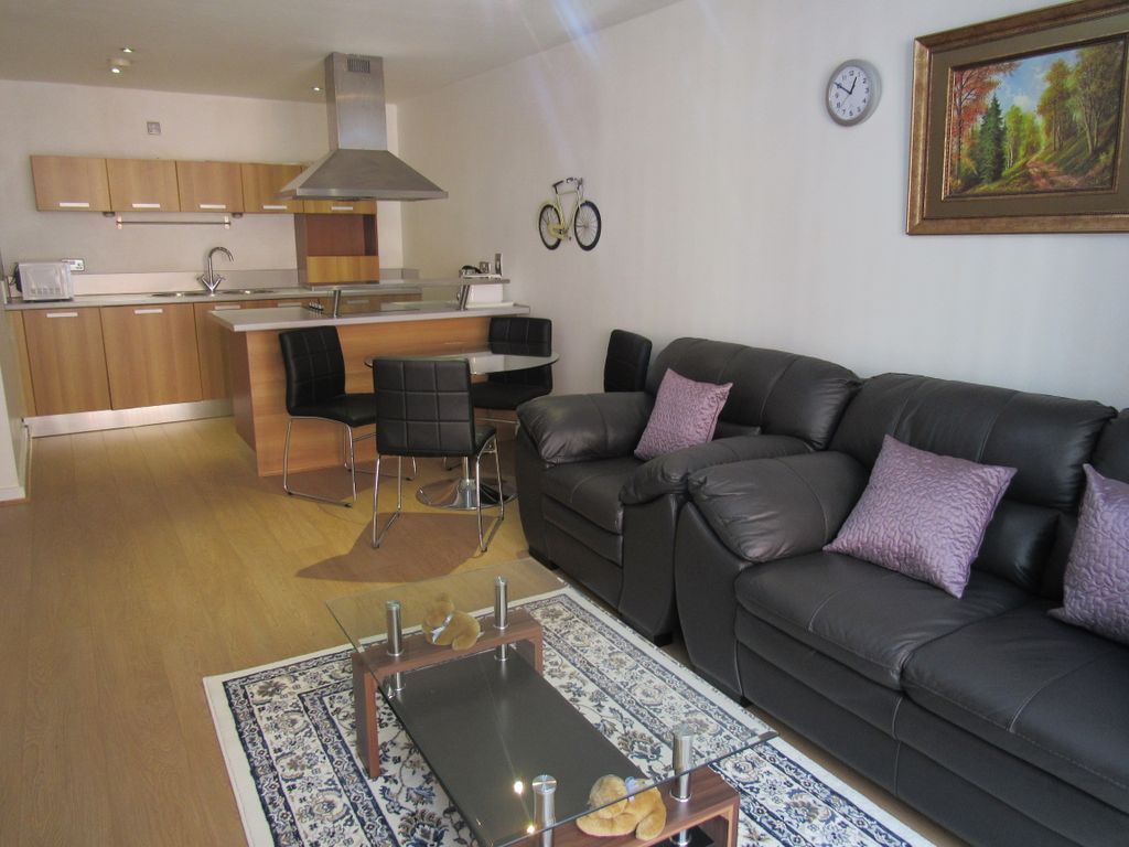 Property photo 2 of 11