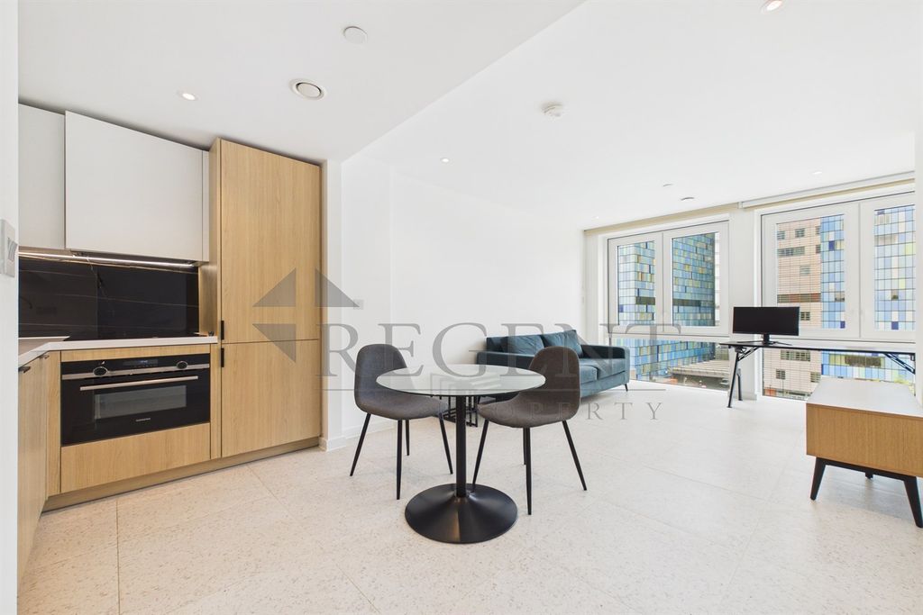 Property photo 1 of 19 (Main)