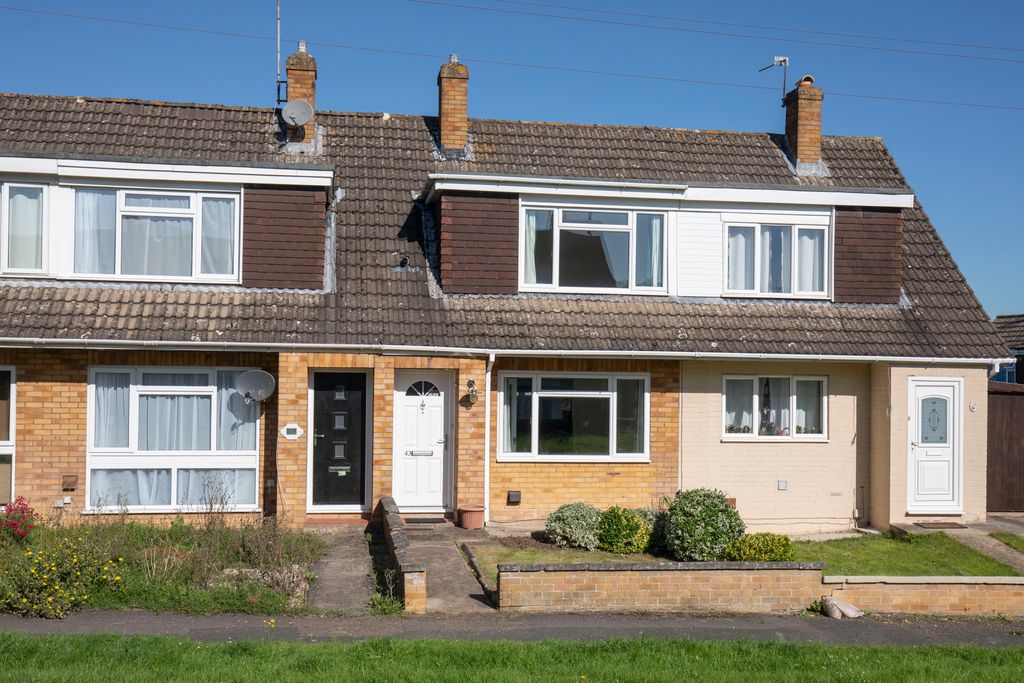 Property photo 1 of 9