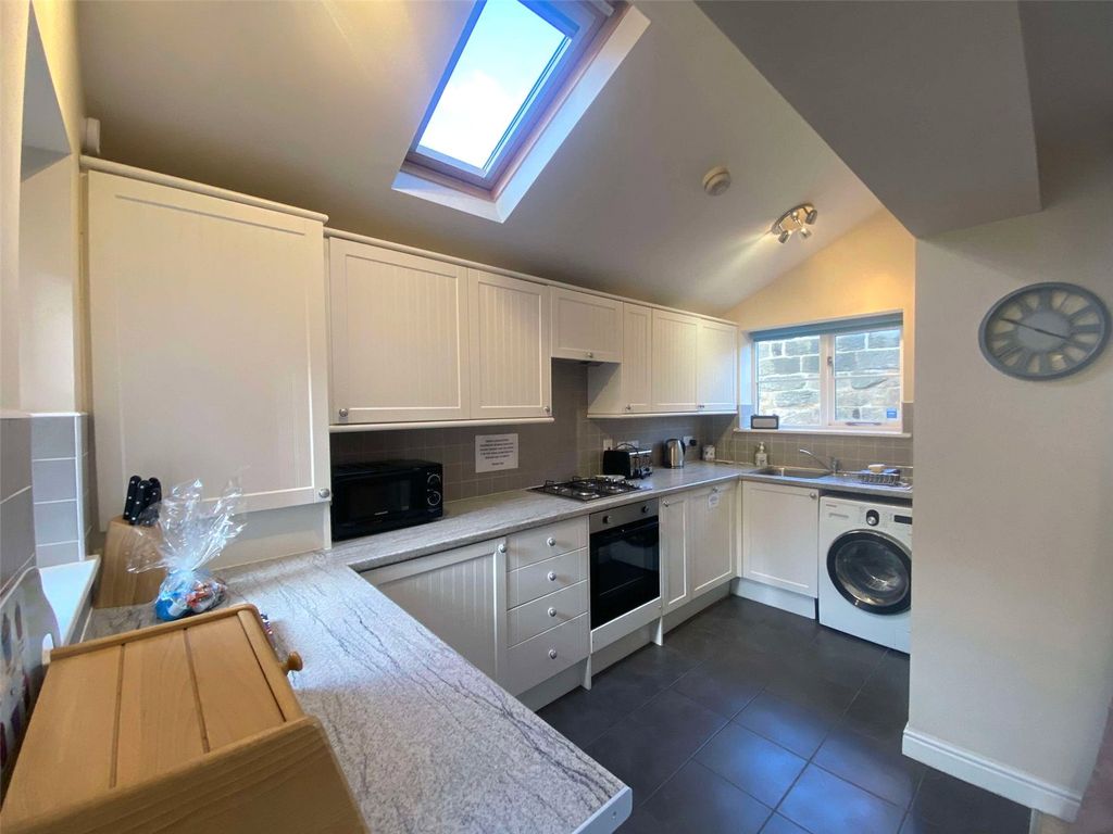 Property photo 3 of 15 Picture No. 15