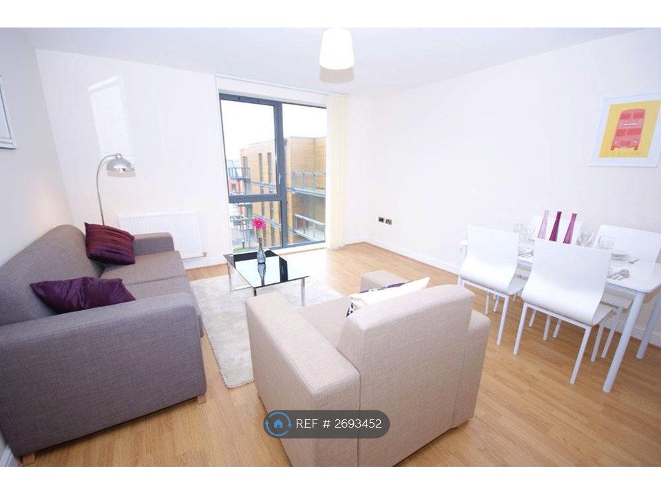 Property photo 3 of 12