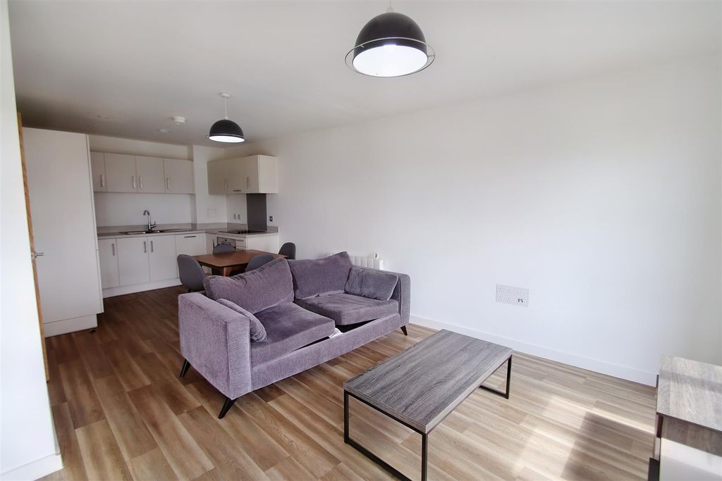 Property photo 2 of 12 Img_9307.Jpg
