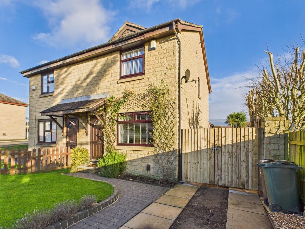 Property photo 1 of 15 Cam04899G0-Pr0261-Still017.Jpg